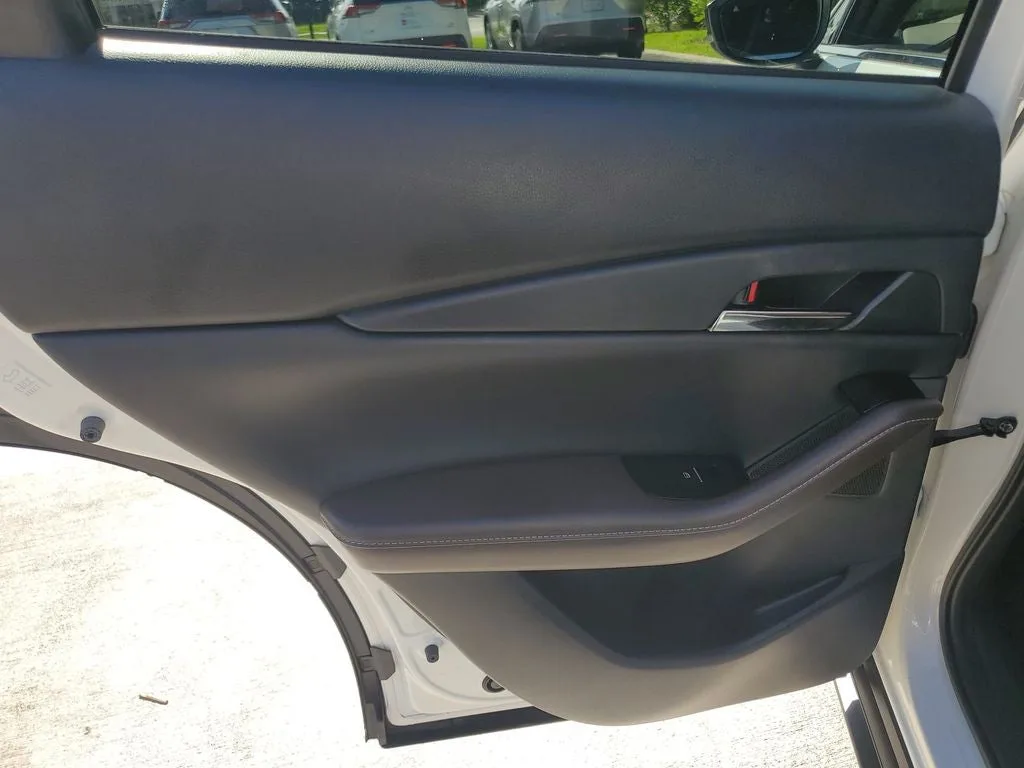 2023 Mazda CX-30 2.5 Turbo Premium Package photo 11