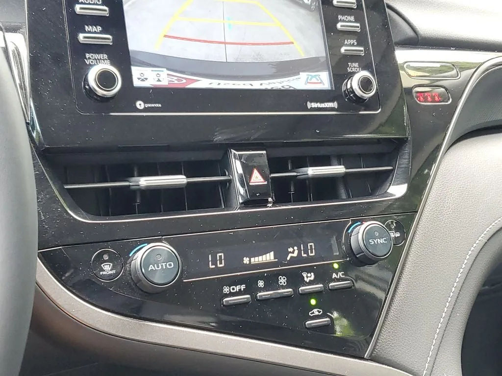 2024 Toyota Camry SE photo 27