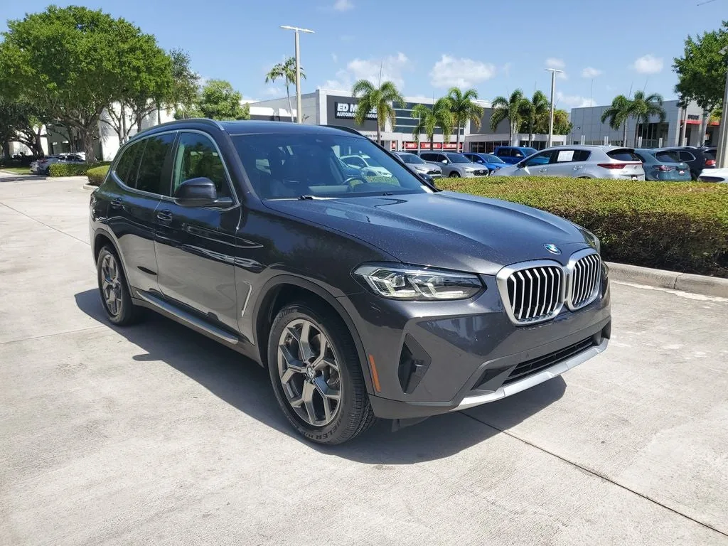 2022 BMW X3 sDrive30i photo 3