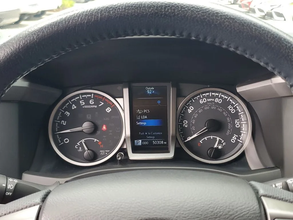 2022 Toyota Tacoma SR5 V6 photo 25