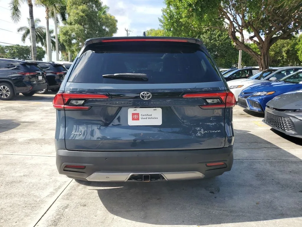 2024 Toyota Grand Highlander Platinum photo 5