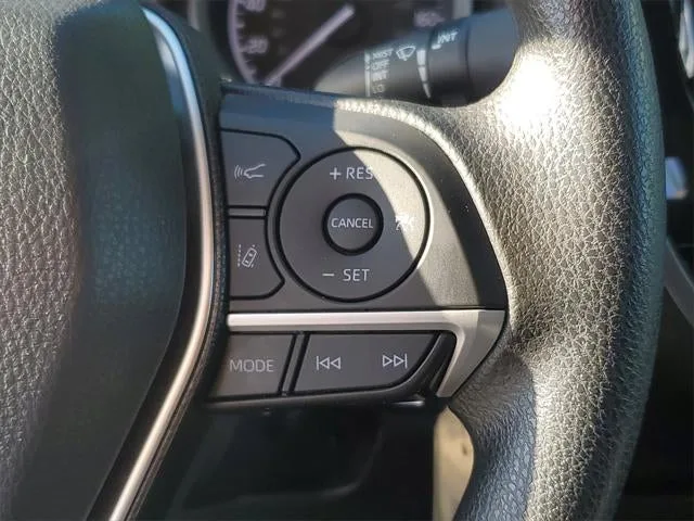 2023 Toyota Camry LE photo 25