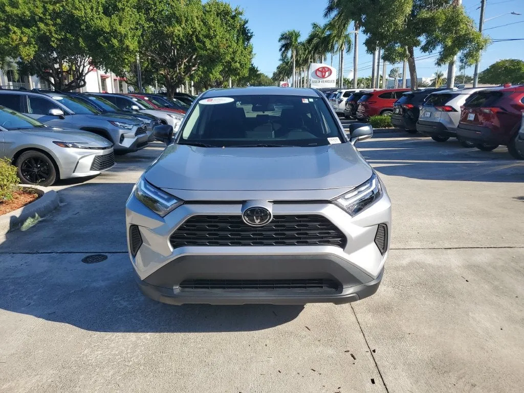 2024 Toyota RAV4 LE photo 2