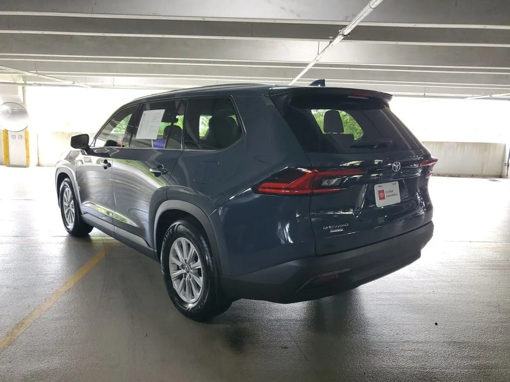 2025 Toyota Grand Highlander Hybrid XLE photo 6
