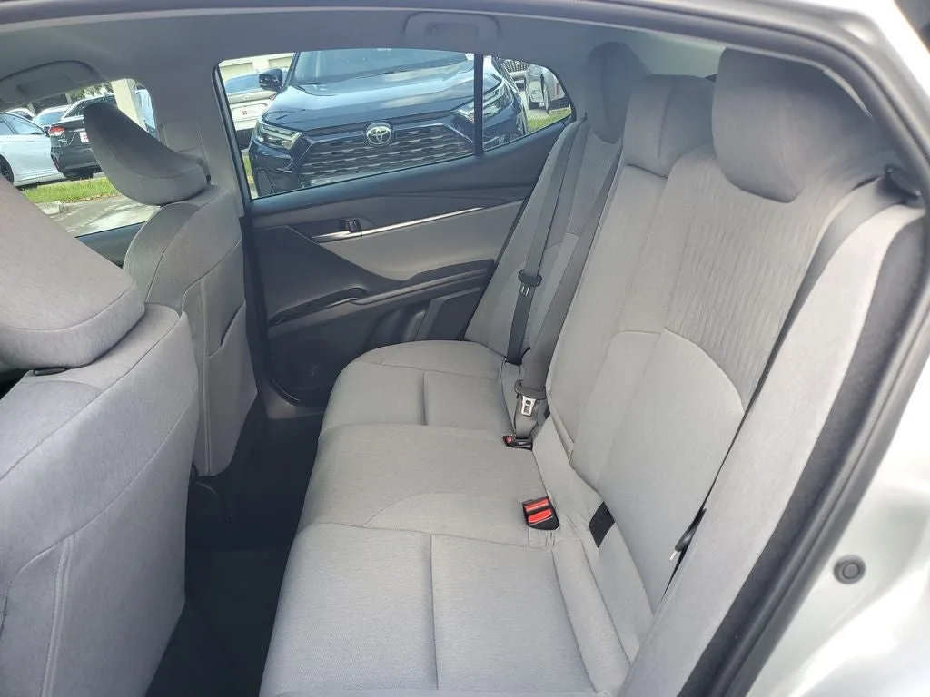 2025 Toyota Camry LE photo 12