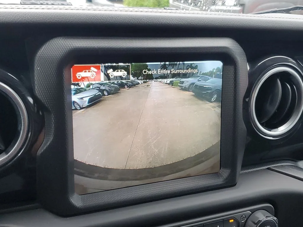 2023 Jeep Wrangler Rubicon 392 photo 28