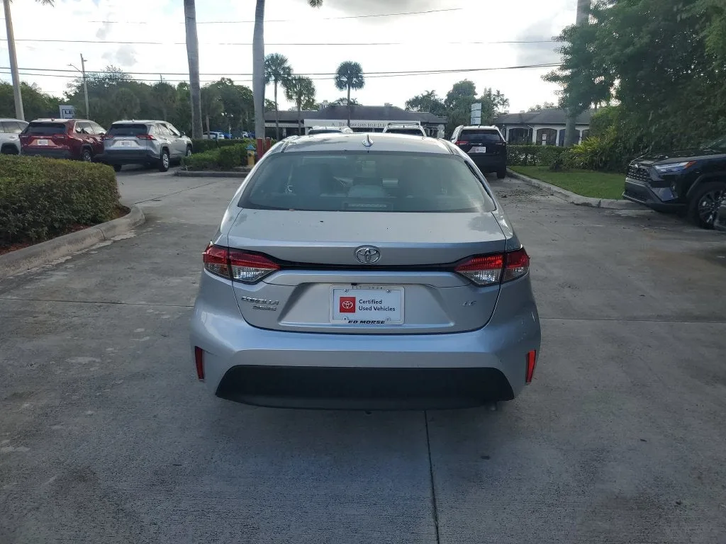 2024 Toyota Corolla LE photo 5