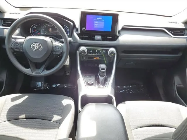 2024 Toyota RAV4 Hybrid LE photo 10