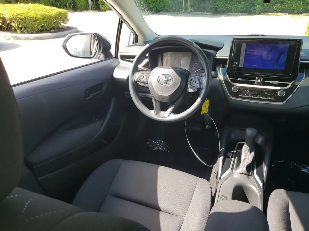 2024 Toyota Corolla LE photo 15