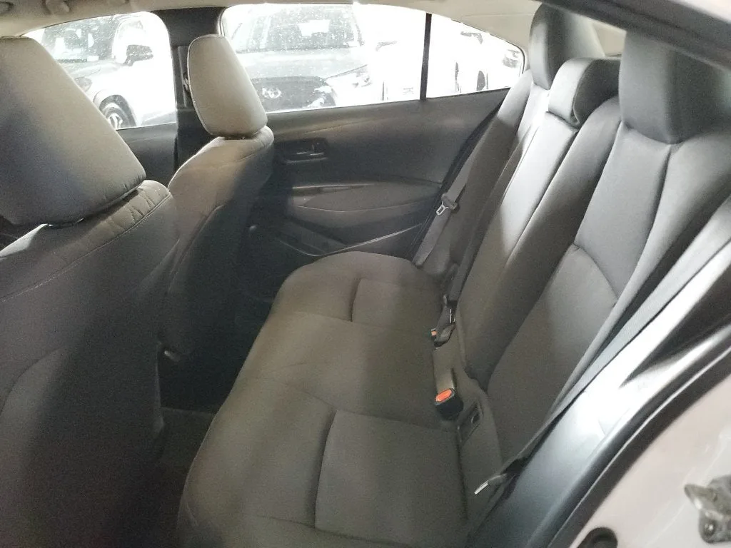 2024 Toyota Corolla LE photo 12