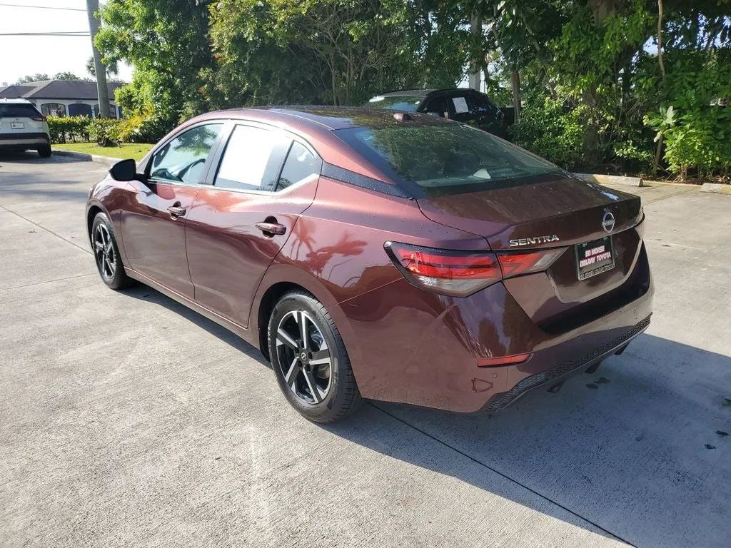 2024 Nissan Sentra SV photo 6