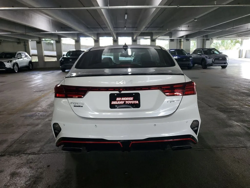 2023 Kia Forte GT photo 5