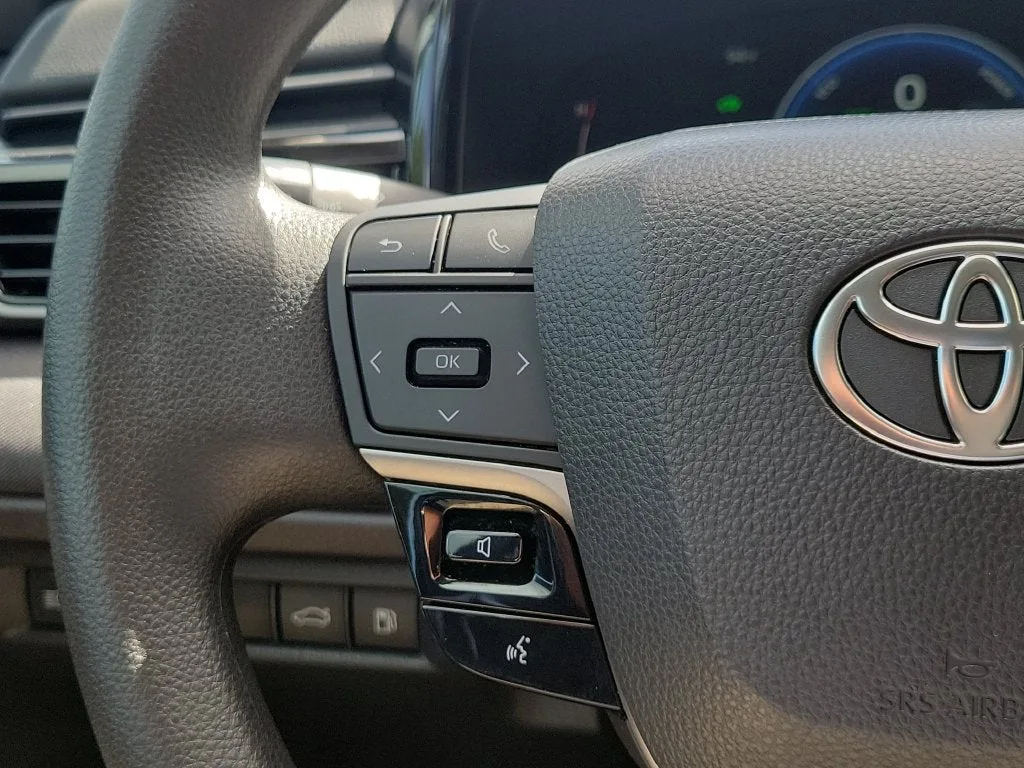 2025 Toyota Camry LE photo 24