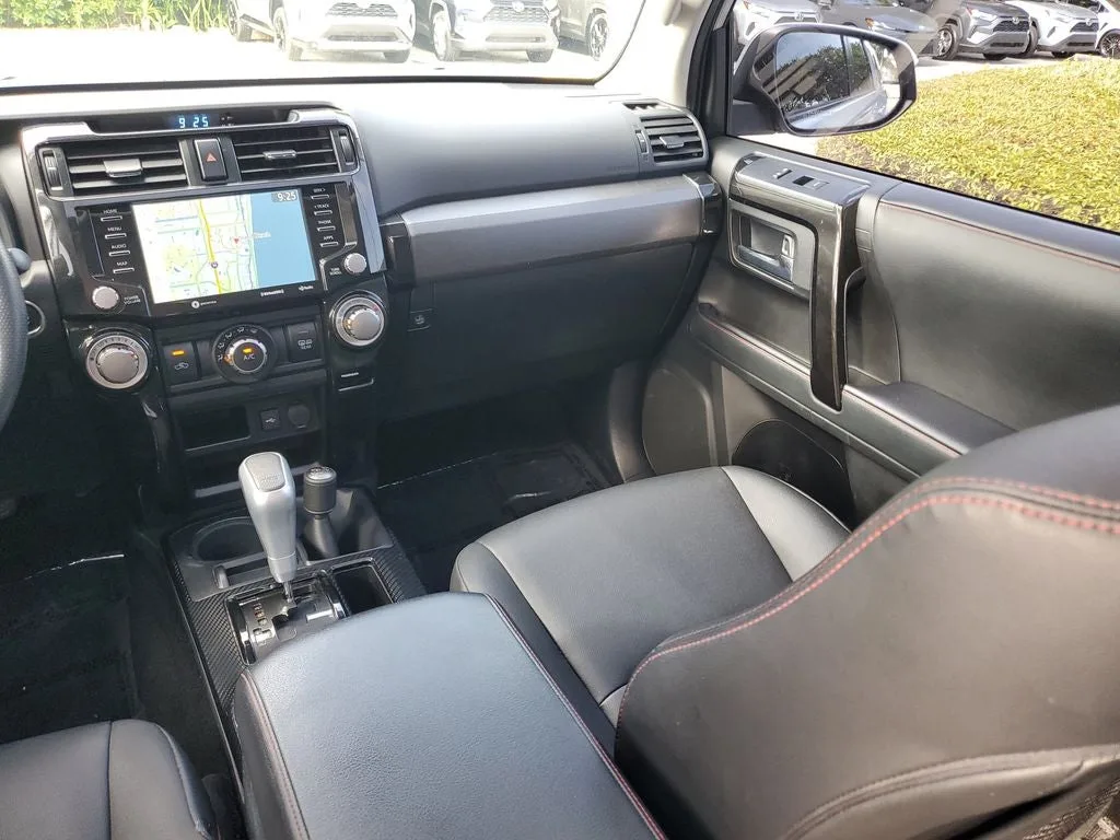 2021 Toyota 4Runner TRD Off-Road Premium photo 16