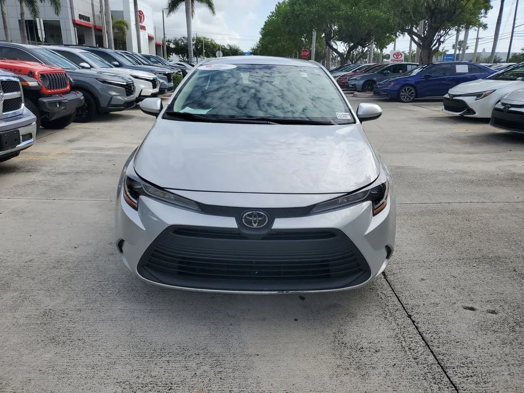 2024 Toyota Corolla LE photo 2