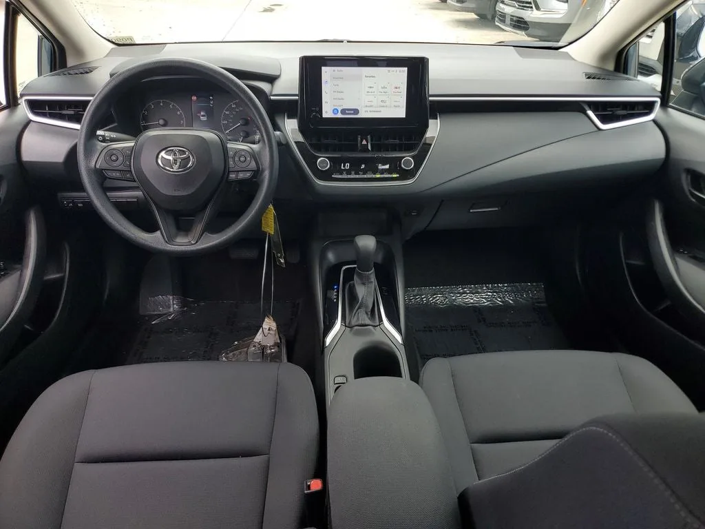 2024 Toyota Corolla LE photo 15