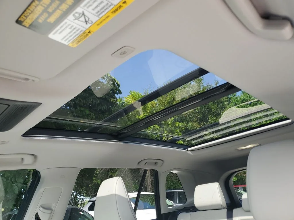 2026 Toyota RAV4 XLE Premium photo 20