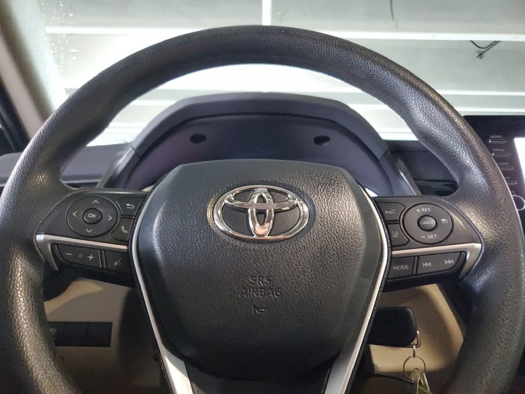 2021 Toyota Camry LE photo 20
