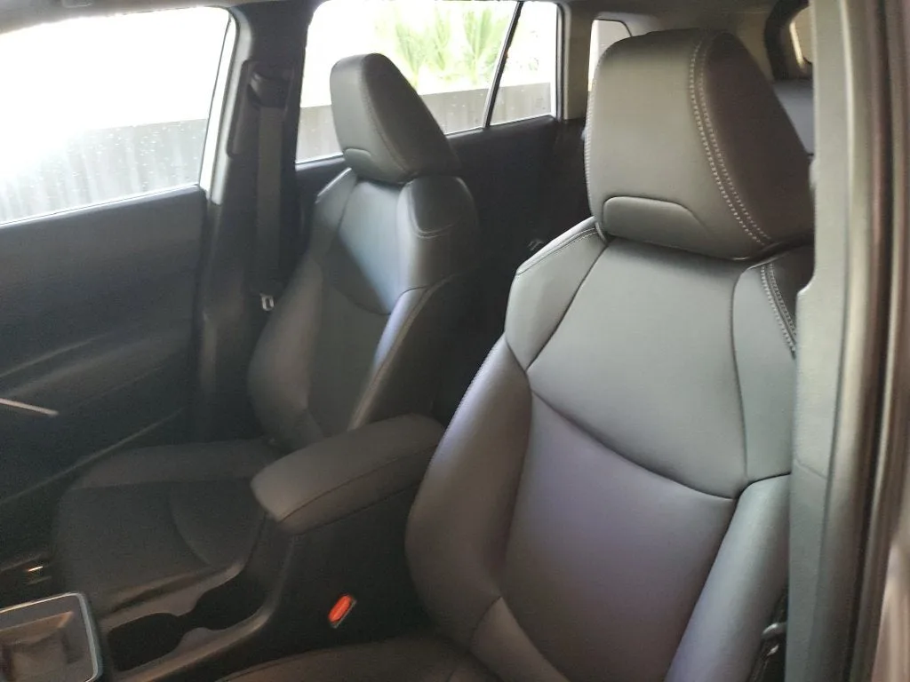 2026 Toyota Corolla Cross XLE photo 20