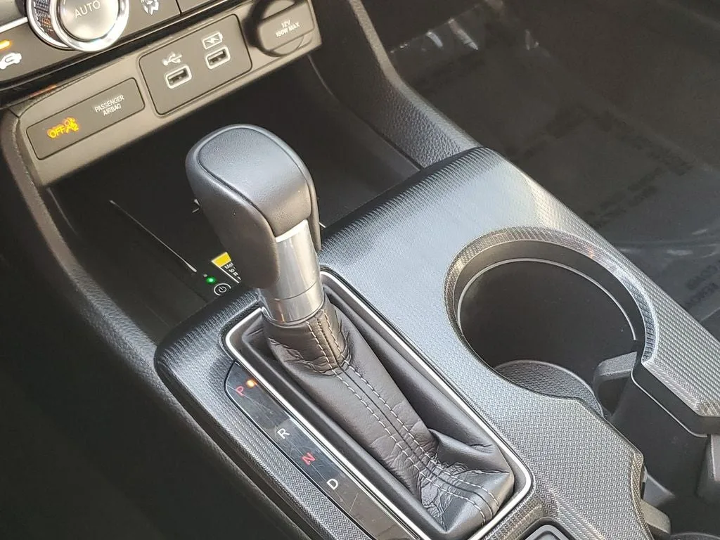 2024 Honda Civic Touring photo 30