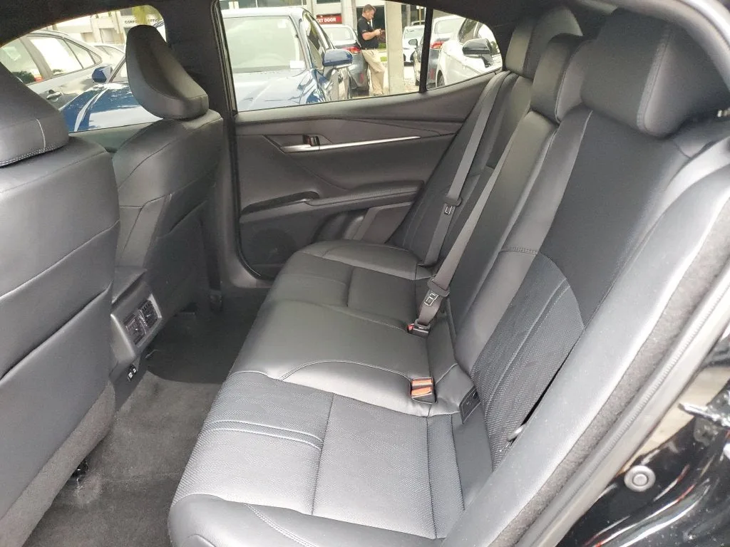 2025 Toyota Camry XSE photo 13