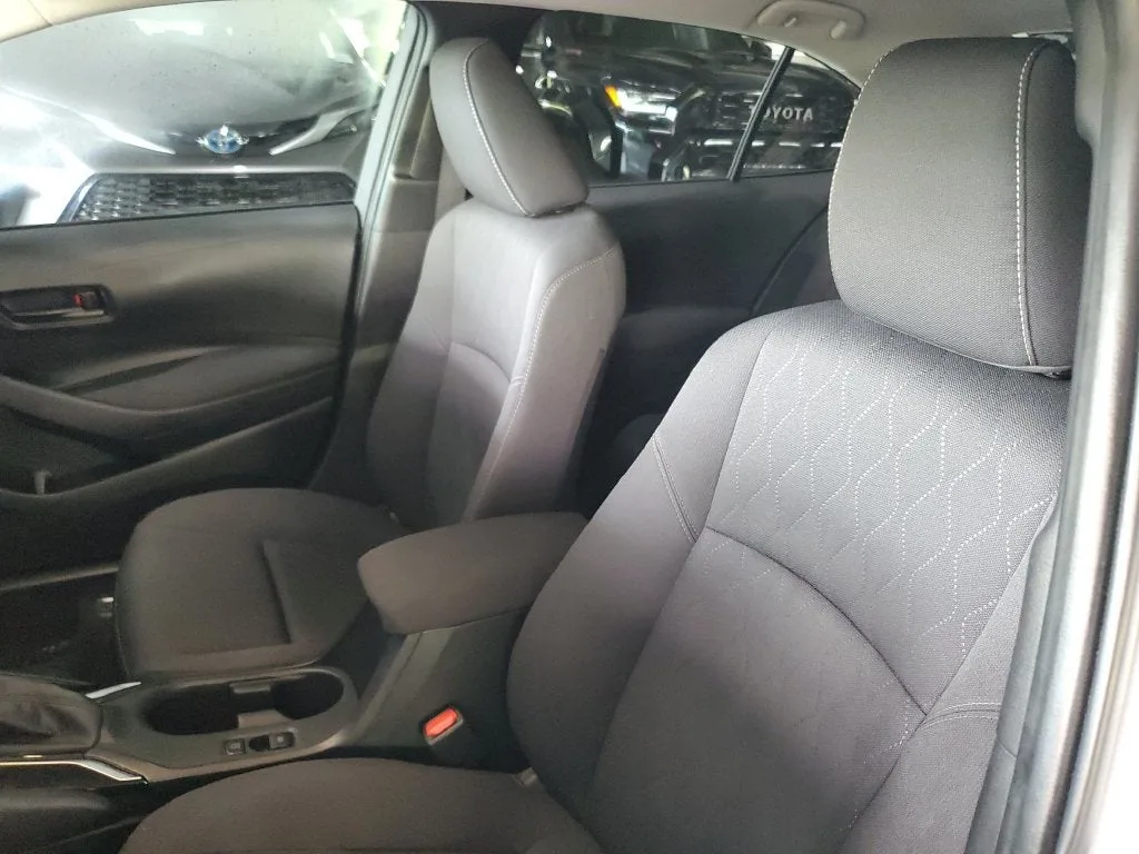 2024 Toyota Corolla LE photo 20