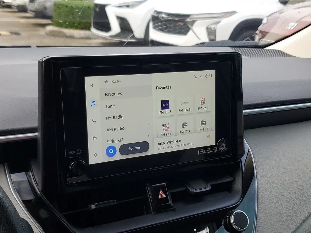 2025 Toyota Corolla LE photo 25