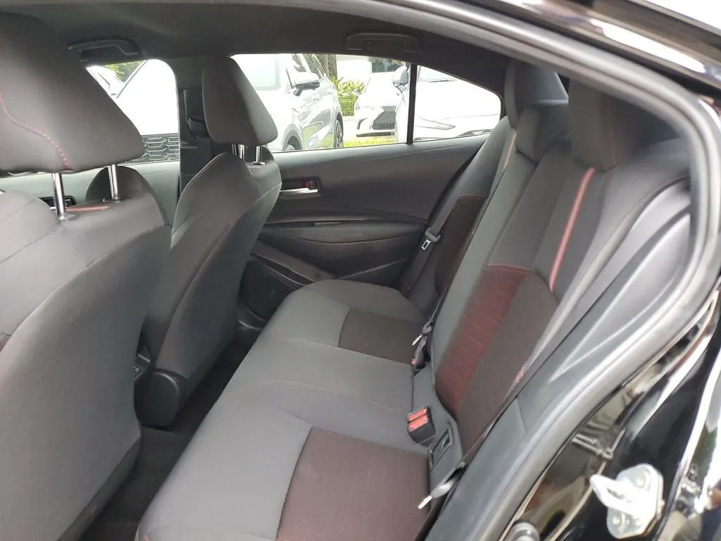 2024 Toyota Corolla Hybrid SE photo 11