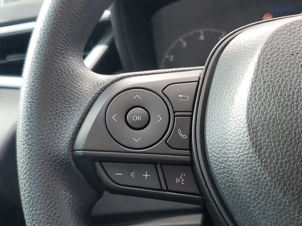 2024 Toyota Corolla LE photo 23