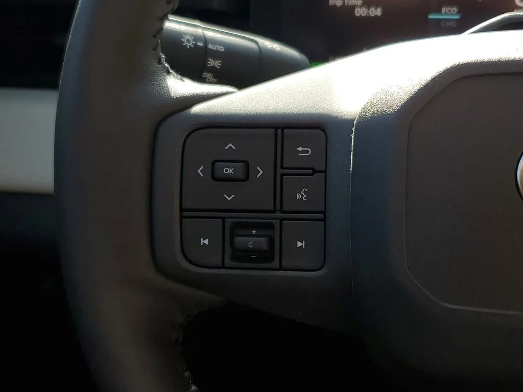 2026 Toyota RAV4 XLE Premium photo 25