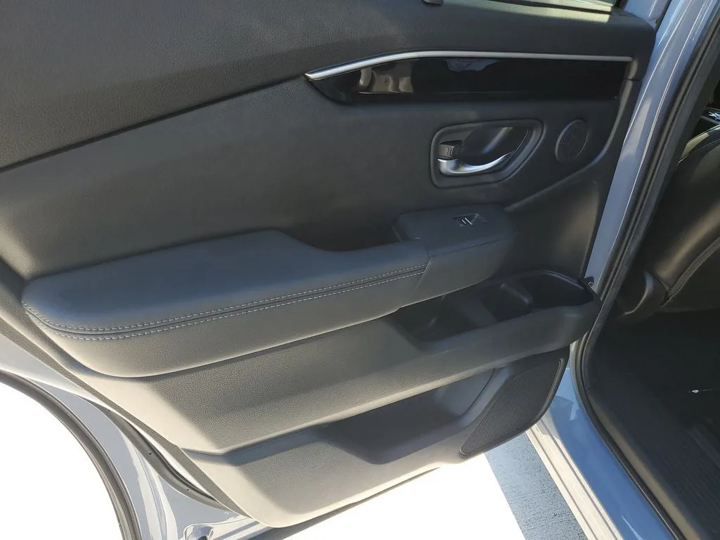 2025 Honda Pilot Touring photo 12