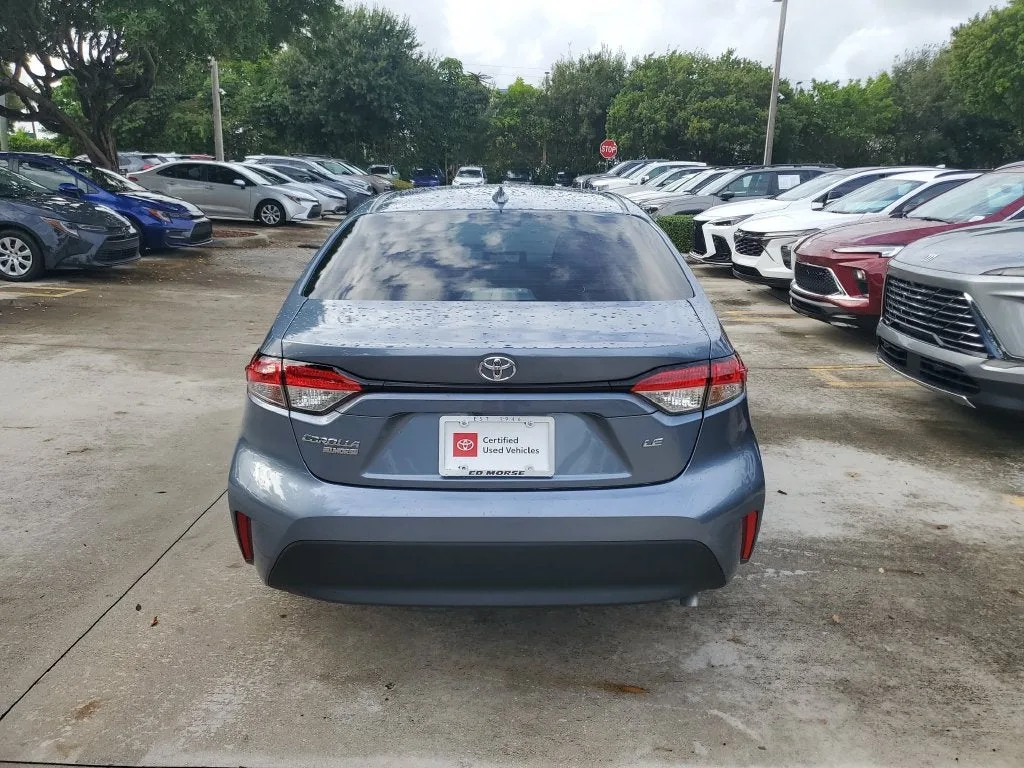 2025 Toyota Corolla LE photo 5