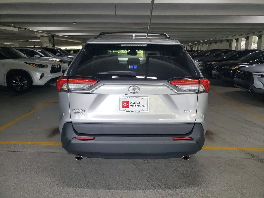 2024 Toyota RAV4 XLE Premium photo 5