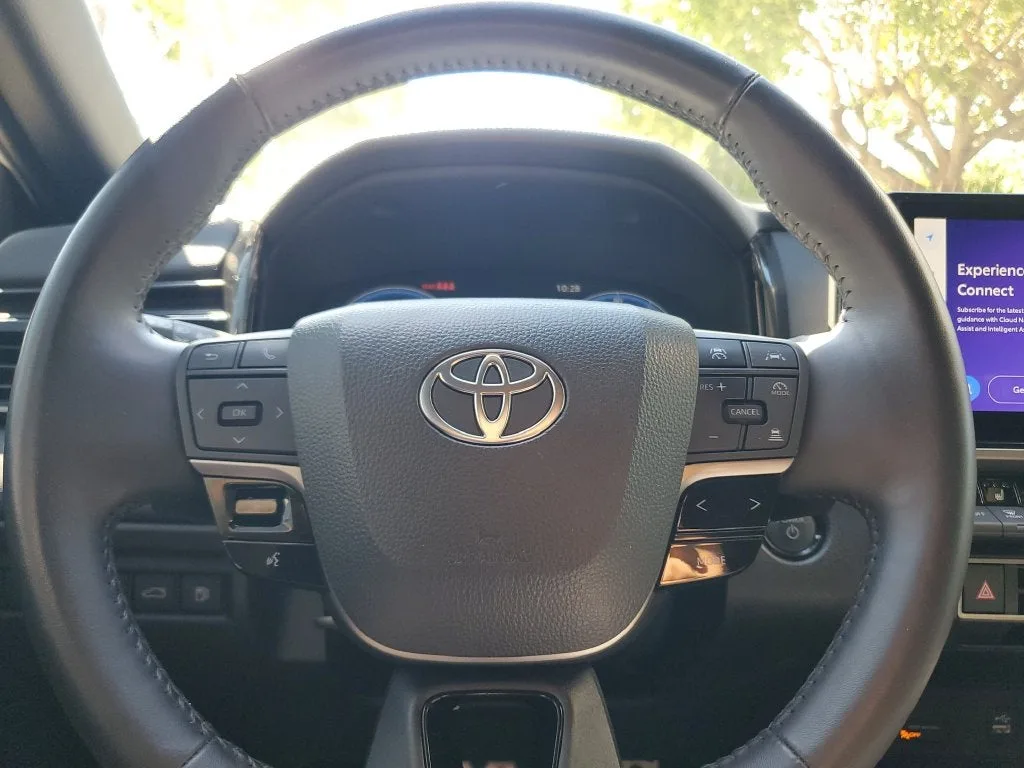 2025 Toyota Camry XSE photo 23
