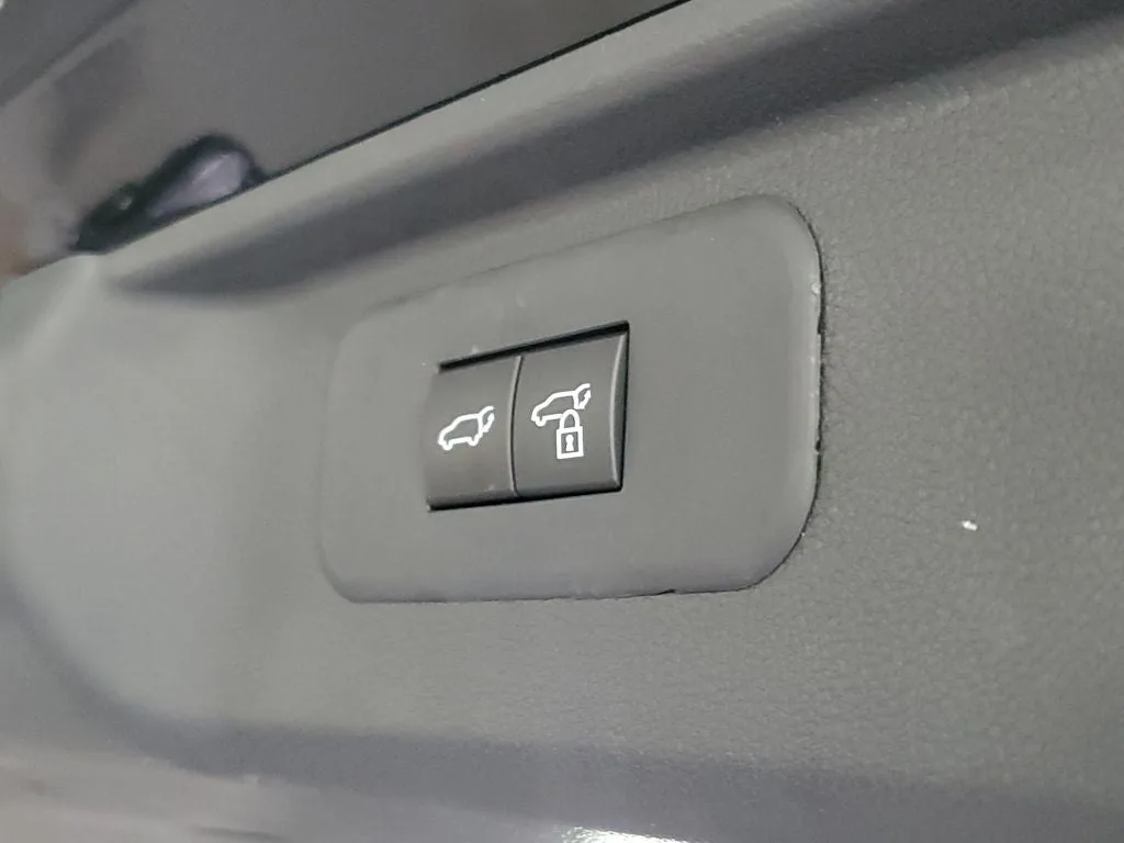 2024 Toyota Grand Highlander XLE photo 10