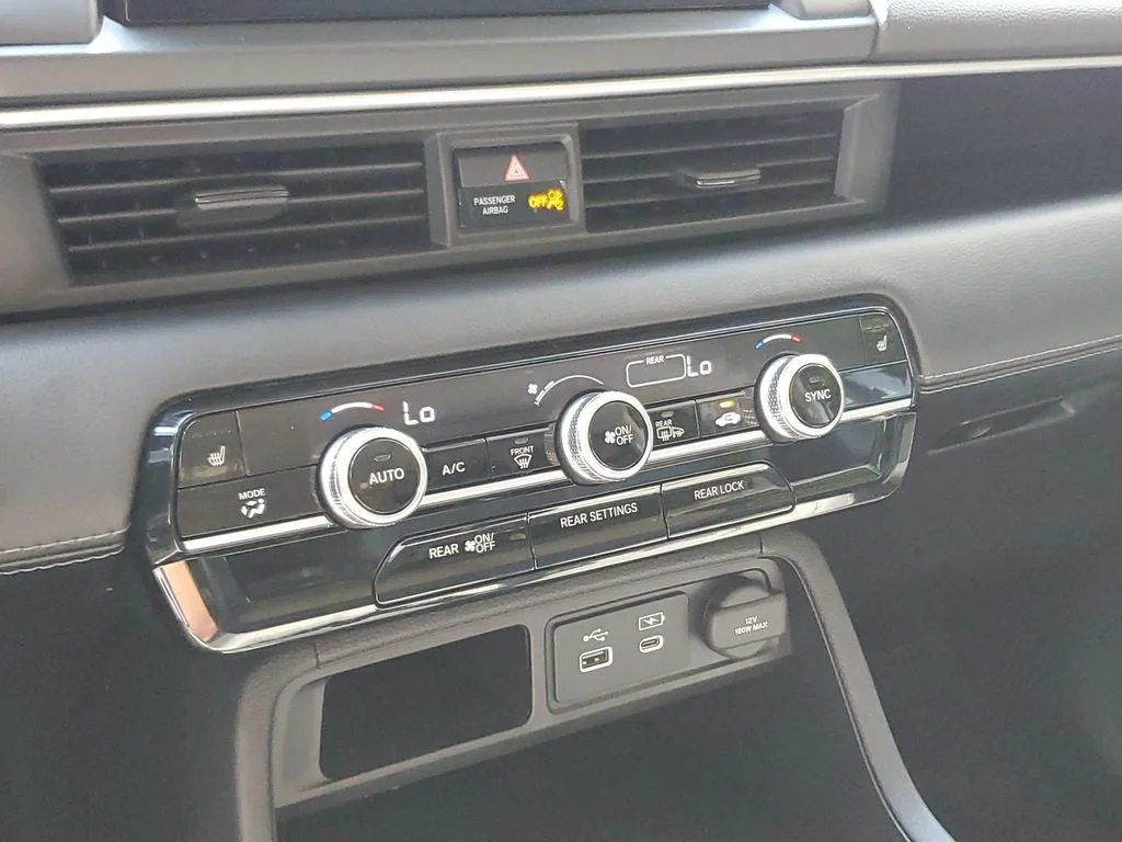 2025 Honda Pilot Touring photo 29
