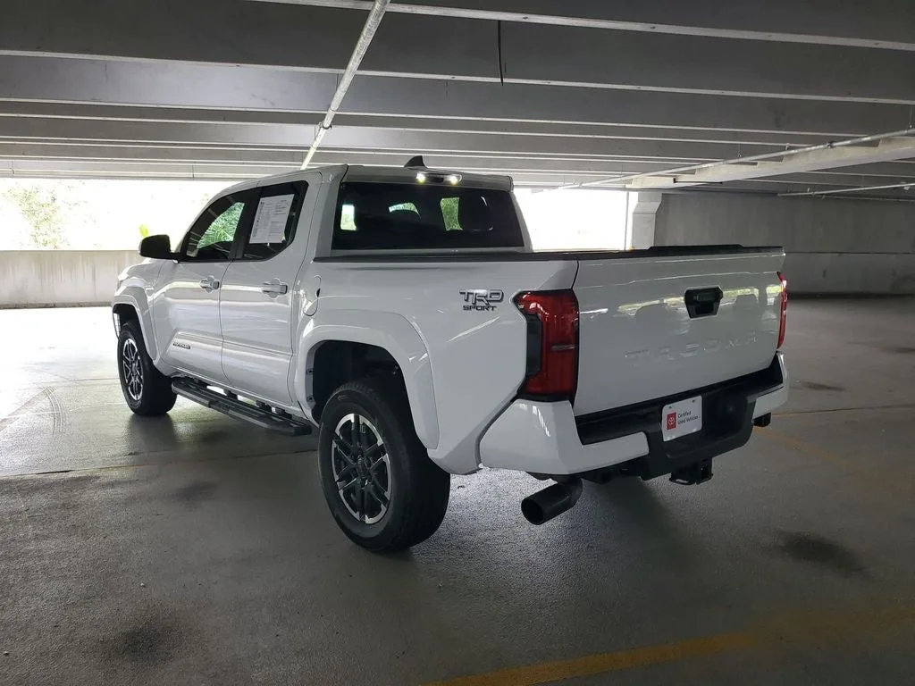 2024 Toyota Tacoma TRD Sport photo 6