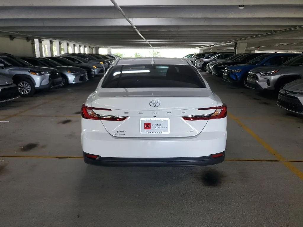 2025 Toyota Camry LE photo 5