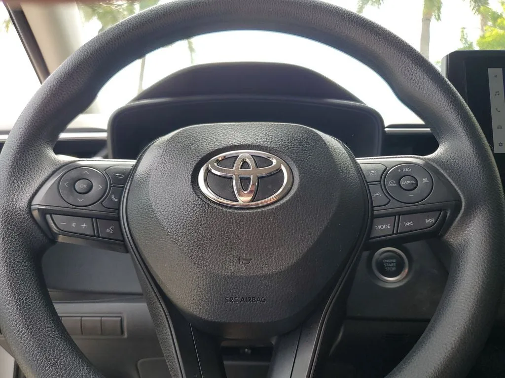 2023 Toyota Corolla LE photo 21