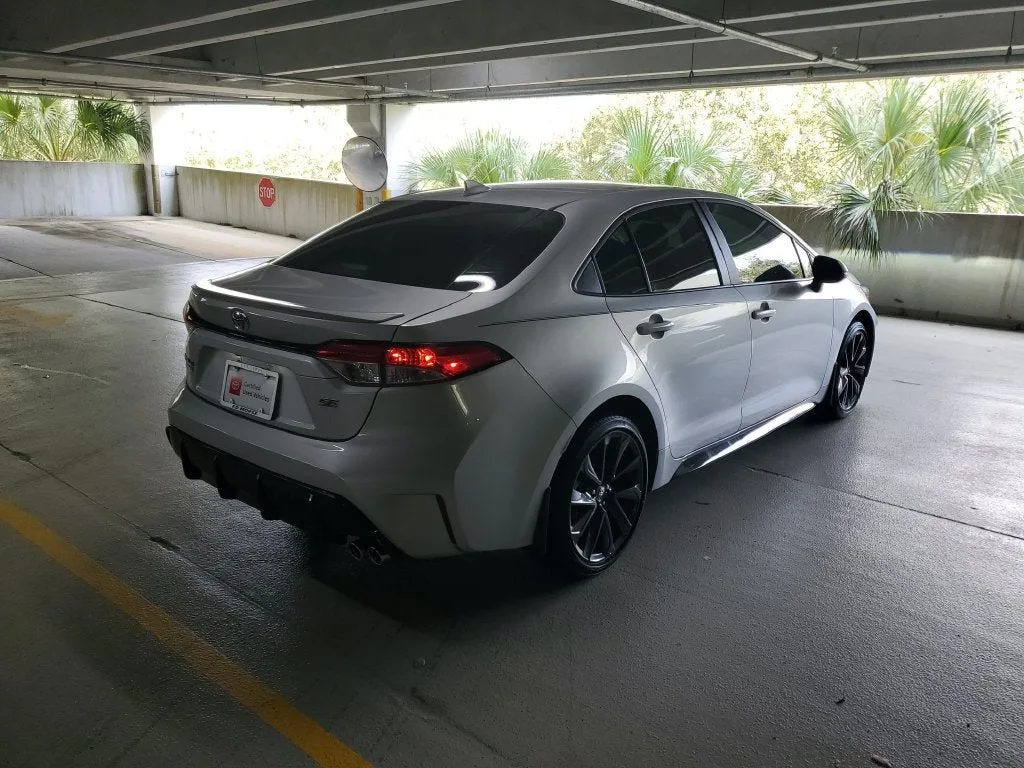 2026 Toyota Corolla SE photo 4