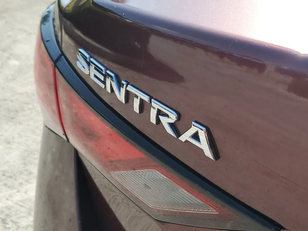 2024 Nissan Sentra SV photo 9