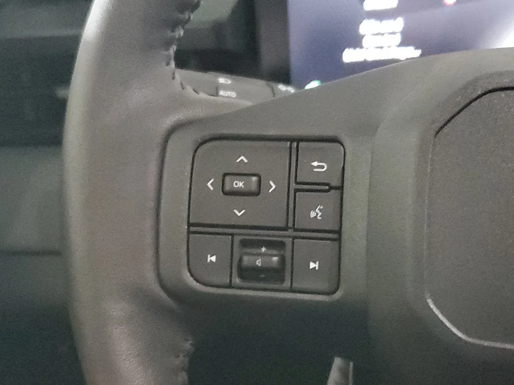2026 Toyota RAV4 XSE photo 24