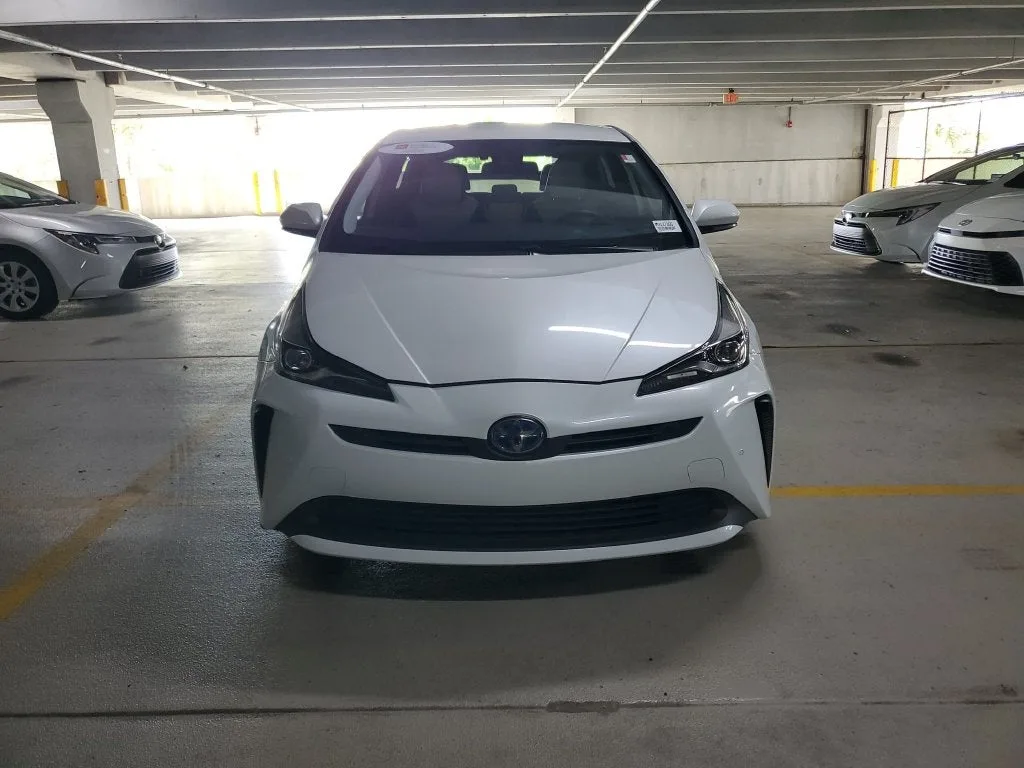 2021 Toyota Prius Limited photo 2