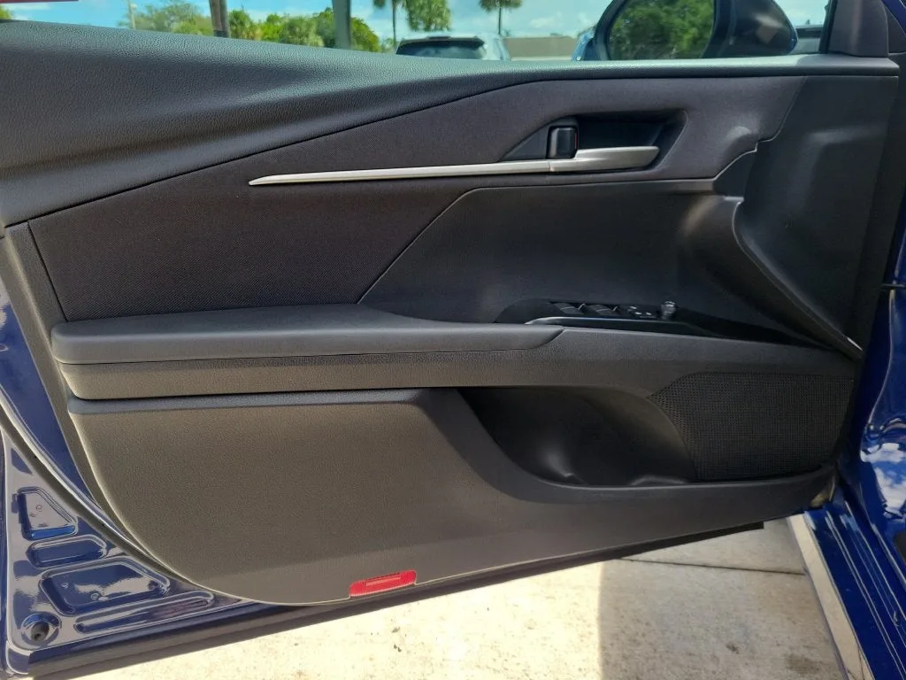 2025 Toyota Camry LE photo 21