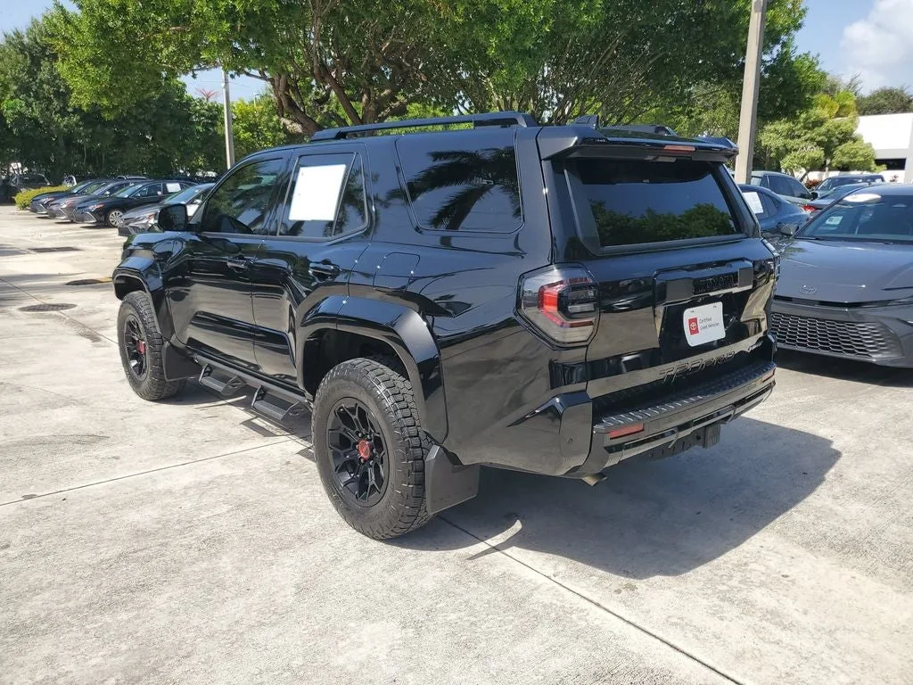 2025 Toyota 4Runner i-FORCE MAX Hybrid TRD Pro photo 6