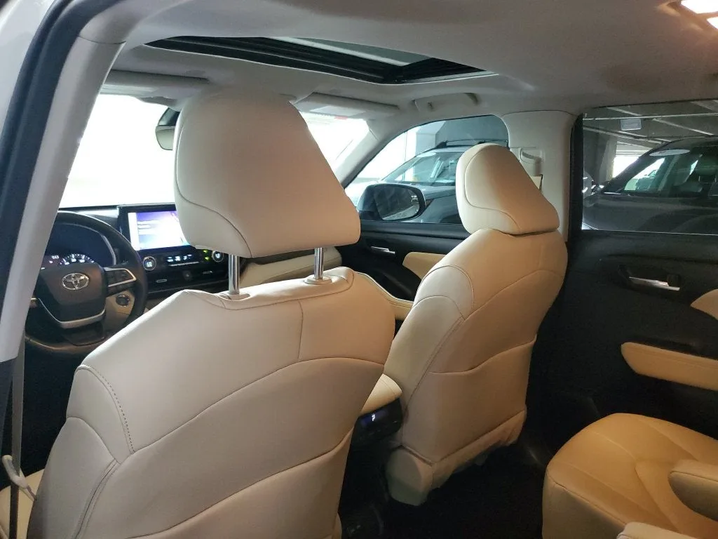 2023 Toyota Highlander XLE photo 15