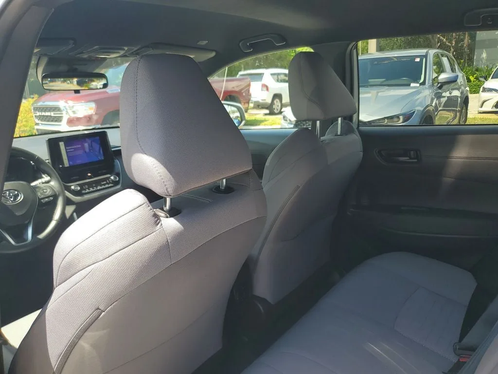 2023 Toyota Corolla Cross Hybrid SE photo 13