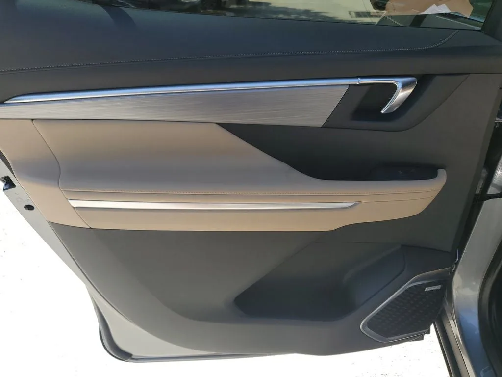 2025 Buick Enclave Preferred photo 11