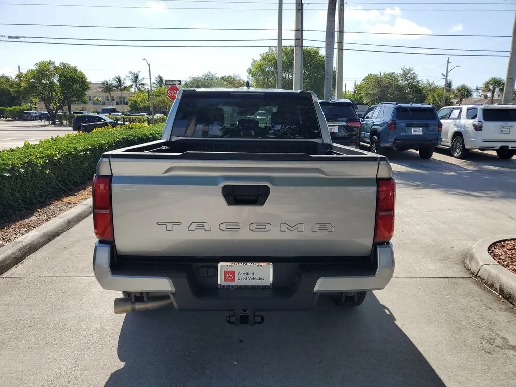 2025 Toyota Tacoma SR5 photo 4