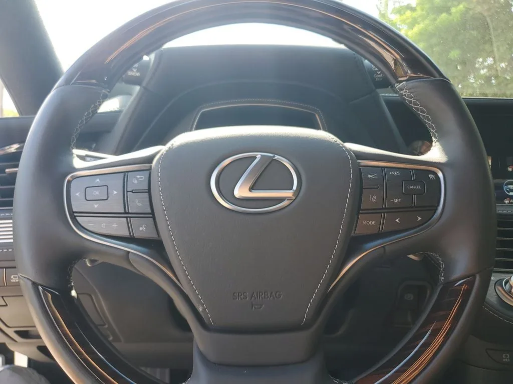 2018 Lexus LS 500 Base photo 22